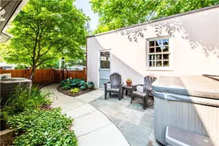 33 Sefton Dr, Cranston, RI 02905 - Photo 47