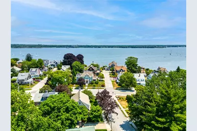 33 Sefton Drive, Cranston, RI 02905 - Photo 5