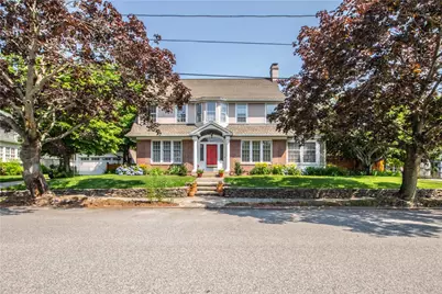 33 Sefton Drive, Cranston, RI 02905 - Photo 1