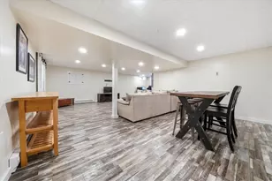 26 Davis Cir, Warwick, RI 02886 - Photo 33