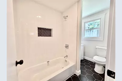 8 Wolf Hill Road, Smithfield, RI 02917 - Photo 11
