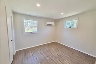 8 Wolf Hill Rd, Smithfield, RI 02917 - Photo 7