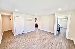 8 Wolf Hill Rd, Smithfield, RI 02917 - Photo 13