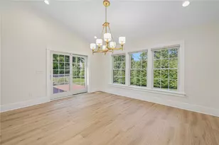 561 Bristol Ferry Rd, Portsmouth, RI 02871 - Photo 9