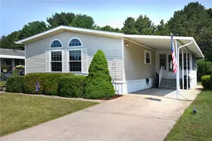 63 Little Pond Rd, South Kingstown, RI 02879 - Photo 1