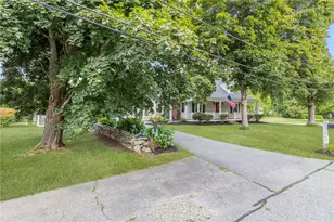 138 Homecrest Ave, North Smithfield, RI 02896 - Photo 43