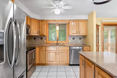 71 Hawthorne Place, North Providence, RI 02904 - Photo 11