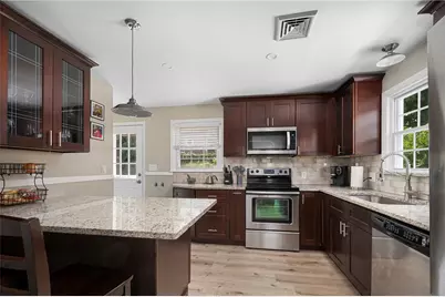 64 Royal Avenue, Providence, RI 02908 - Photo 5