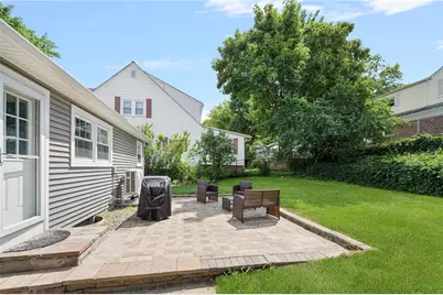 64 Royal Avenue, Providence, RI 02908 - Photo 15