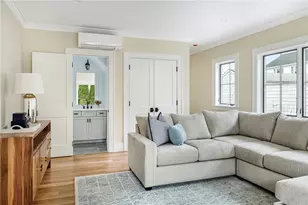 118 Newport Ave, Middletown, RI 02842 - Photo 15