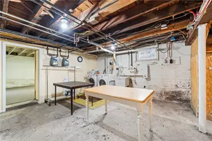 196 Cameron St, Pawtucket, RI 02861 - Photo 39
