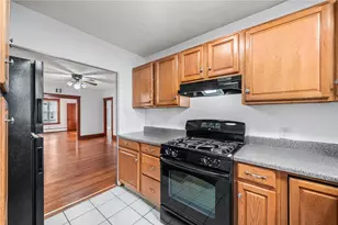 196 Cameron St, Pawtucket, RI 02861 - Photo 29