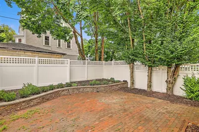 402 Angell Street, Providence, RI 02906 - Photo 41