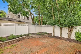 402 Angell St, Providence, RI 02906 - Photo 41