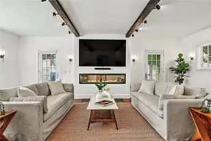 402 Angell St, Providence, RI 02906 - Photo 23