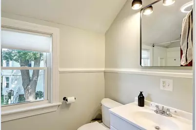 15 Wollaston Street, Cranston, RI 02910 - Photo 31