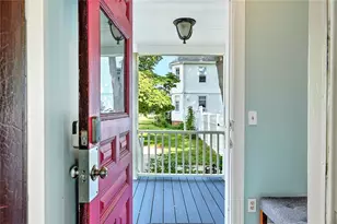 15 Wollaston St, Cranston, RI 02910 - Photo 7