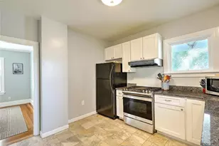 15 Wollaston St, Cranston, RI 02910 - Photo 19