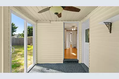 33 Linden Avenue, East Providence, RI 02916 - Photo 17