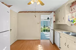 33 Linden Ave, East Providence, RI 02916 - Photo 15