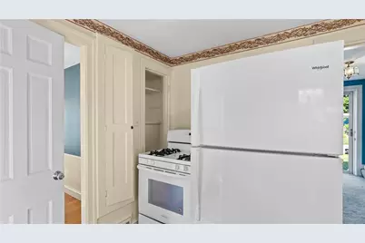 33 Linden Avenue, East Providence, RI 02916 - Photo 13