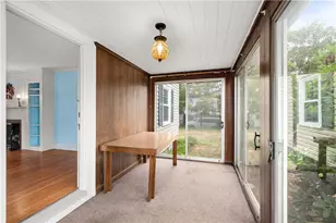 10 Pelham Pkwy, North Providence, RI 02911 - Photo 11