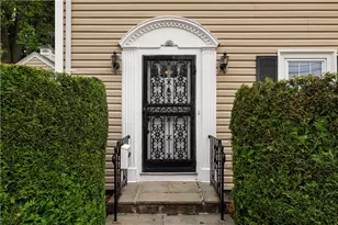 10 Pelham Pkwy, North Providence, RI 02911 - Photo 3