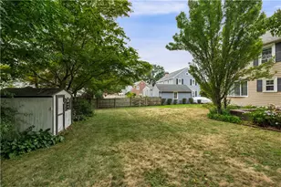 10 Pelham Pkwy, North Providence, RI 02911 - Photo 29