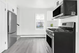 990 Pawtucket Ave, East Providence, RI 02916 - Photo 15