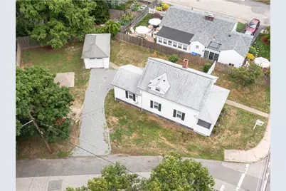 990 Pawtucket Avenue, East Providence, RI 02916 - Photo 3