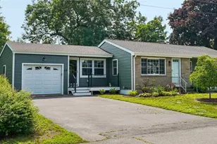 64 Ticonderoga Dr, Warwick, RI 02889 - Photo 3