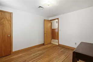 27 Danby St, Providence, RI 02904 - Photo 21