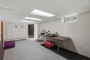27 Danby St, Providence, RI 02904 - Photo 29
