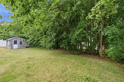 27 Danby Street, Providence, RI 02904 - Photo 33