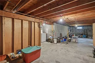 27 Danby St, Providence, RI 02904 - Photo 31