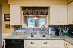 153 Russell St, Tiverton, RI 02878 - Photo 27