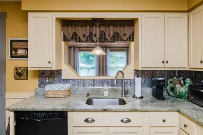 153 Russell Street, Tiverton, RI 02878 - Photo 27