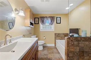 90 Rowley St, Providence, RI 02909 - Photo 29