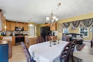 90 Rowley St, Providence, RI 02909 - Photo 15