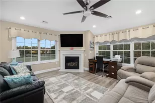 365 W Wrentham Rd, Cumberland, RI 02864 - Photo 33