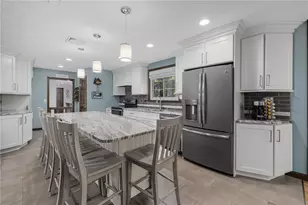 365 W Wrentham Rd, Cumberland, RI 02864 - Photo 7
