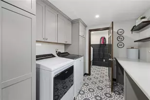 365 W Wrentham Rd, Cumberland, RI 02864 - Photo 11