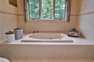 51 W Ridge Dr, Tiverton, RI 02878 - Photo 35