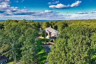 51 W Ridge Dr, Tiverton, RI 02878 - Photo 3