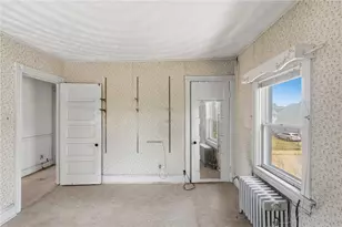 140 W Lawn Ave, Pawtucket, RI 02860 - Photo 23