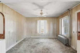 140 W Lawn Ave, Pawtucket, RI 02860 - Photo 11
