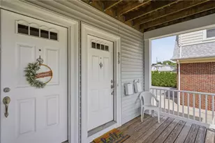 981 Smith St, Providence, RI 02908 - Photo 5
