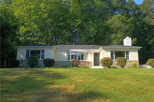 6 Old Pound Hill Rd, North Smithfield, RI 02896 - Photo 1