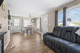 33 Belmont Ave, East Providence, RI 02914 - Photo 9