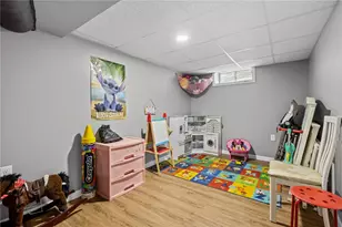 33 Belmont Ave, East Providence, RI 02914 - Photo 23